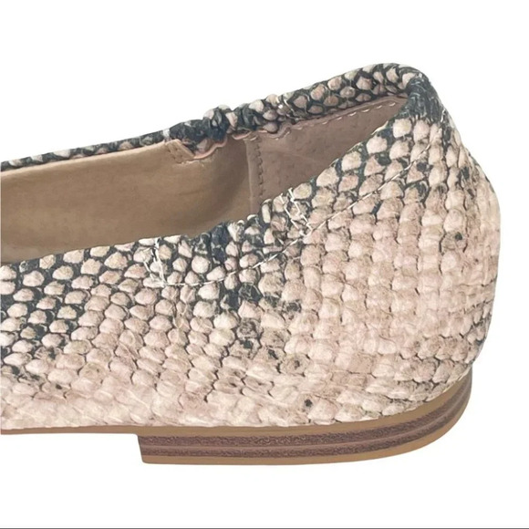 Sun + Stone Jilly Snake Print Womens Flat Loafers - Picture 8 of 12